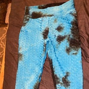 blue and black tiedye tiktok knee length leggings with pockets size s/m